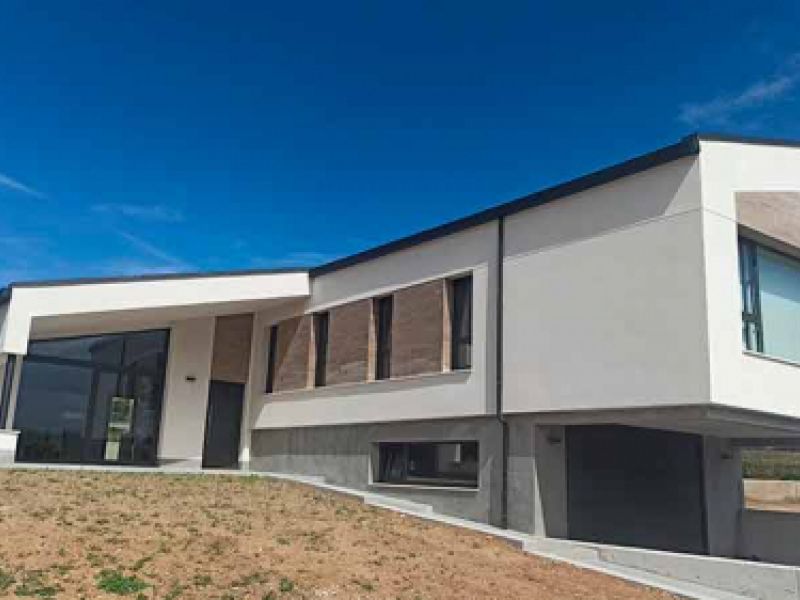 Casa de obra nueva en Noreña