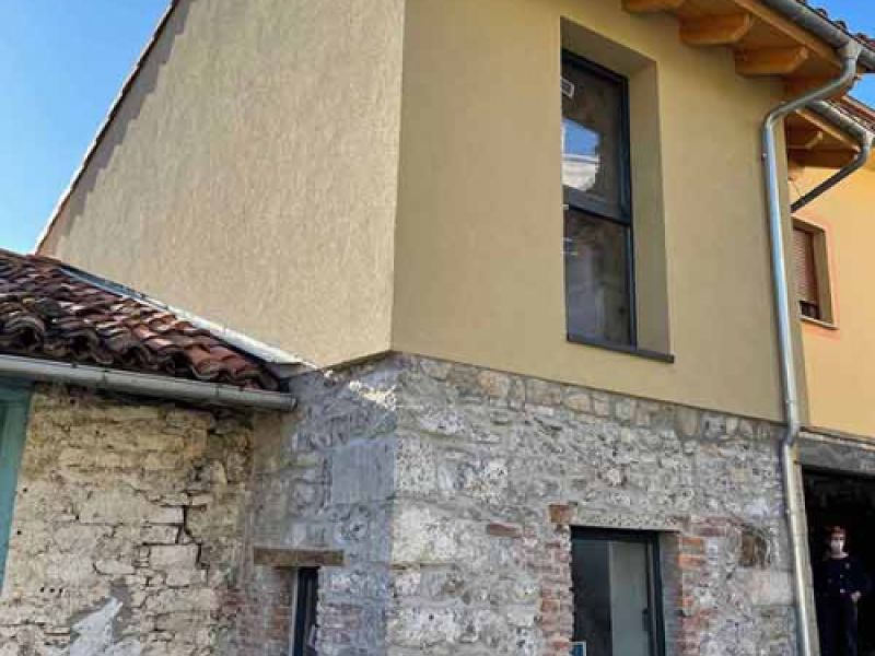 Exterior de fachada de mampostería